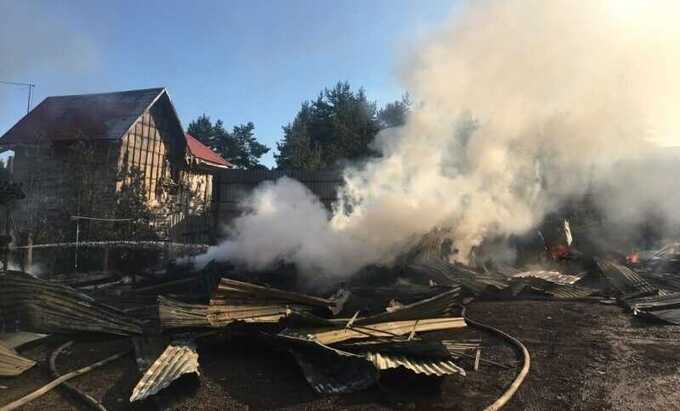 В Якутии произошел крупный пожар на производстве стройматериалов